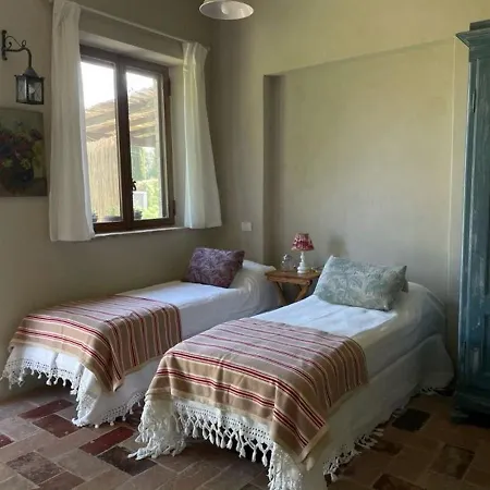 Country In Tuscany 4*